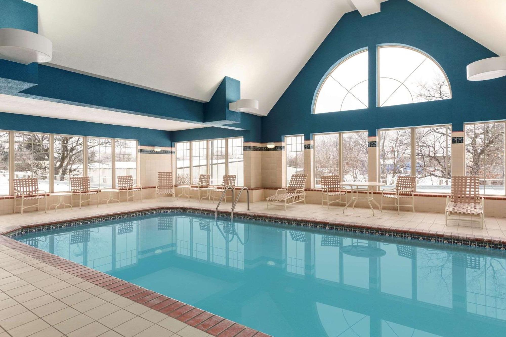 Country Inn & Suites By Radisson, Wausau, Wi Schofield Kültér fotó